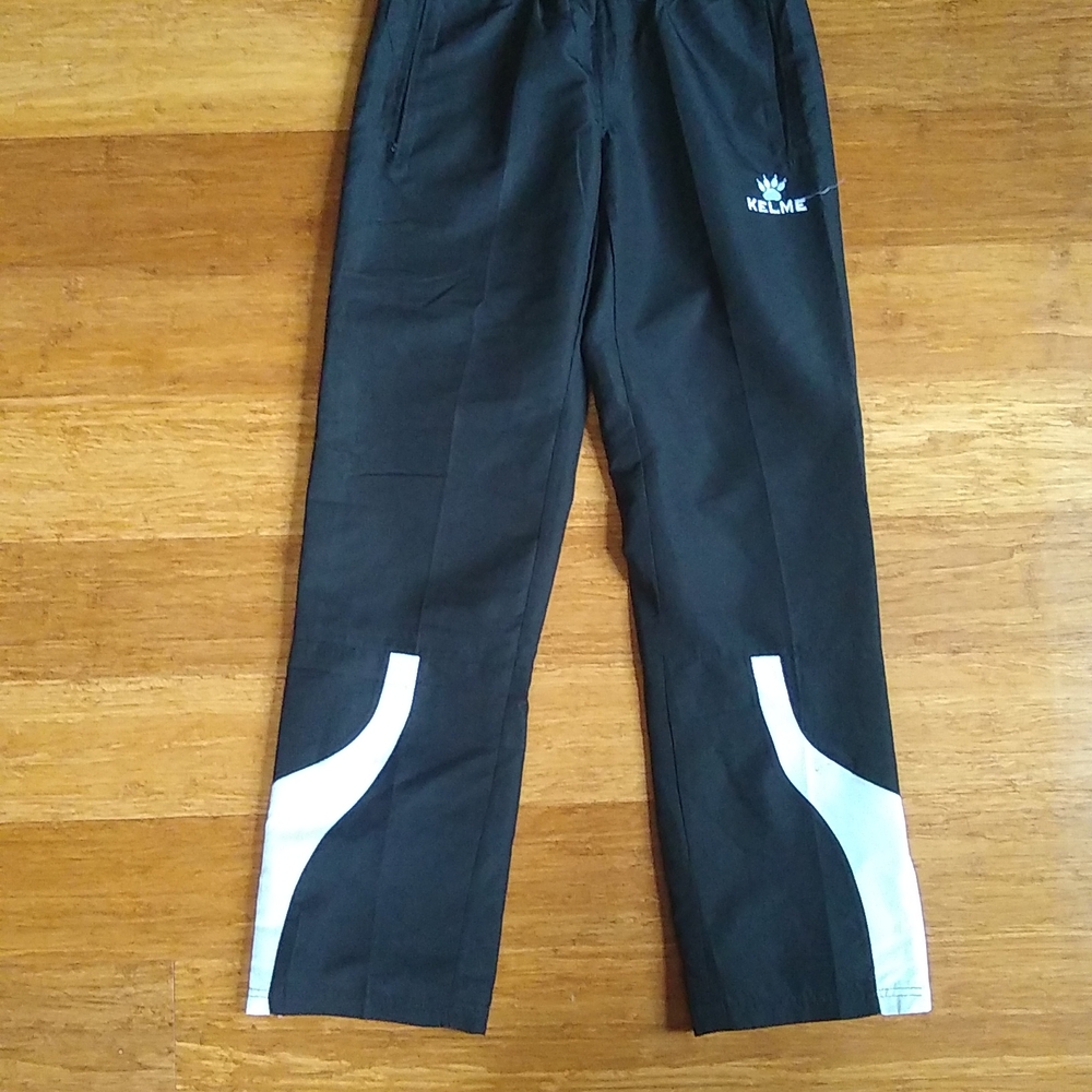 KELME Pants M Black and White